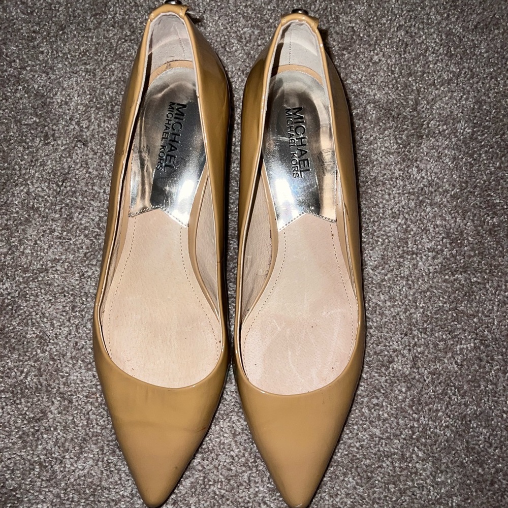 Michael Kors Pleather kitten heels